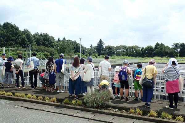 施設見学ツアー